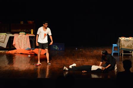 Pertunjukan-Seni-Teater-SMA-Xaverius-Bandar-Lampung-Ruang-Eksplorasi-Bakat-Siswa