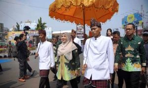 miniatur-indonesia-di-jalan-protokol-festival-budaya-bandar-lampung