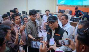 Pemprov Lampung distribusikan masker hadapi abu vulkanik