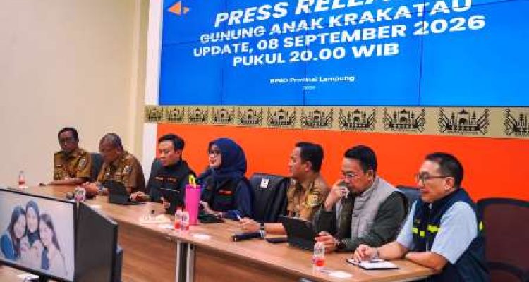 Jihan Nurlela menjelaskan kebijakan PJJ Lampung setelah aktivitas Gunung Anak Krakatau meningkat.