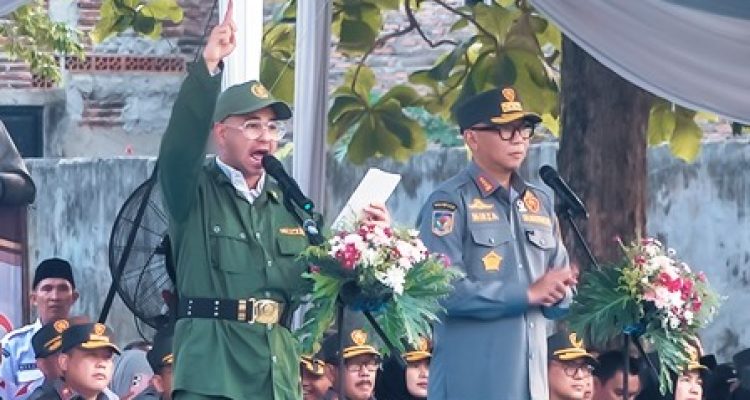 Gubernur Lampung Mirza membuka Kemah Bhakti Satya Linmas