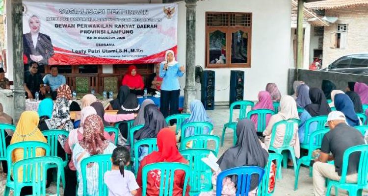 Lesty Putri Utami saat menyerap aspirasi warga Marga Kaya