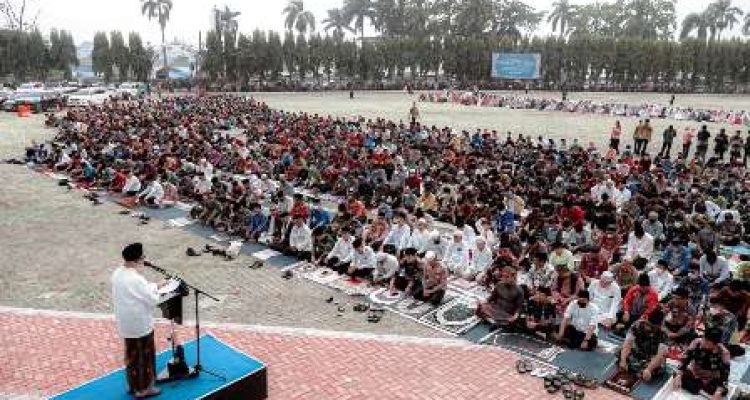 Gubernur Lampung ajak siswa shalat istisqa saat sekolah kembali normal