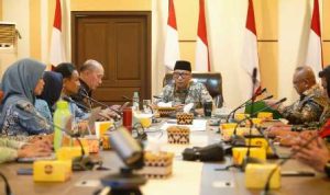 surplus-beras-lampung-penggilingan-padi-kdmp-tata-niaga Gubernur Lampung Rahmat Mirzani Djausal mendorong KDMP membeli gabah langsung dari petani untuk memperpendek rantai distribusi beras.
