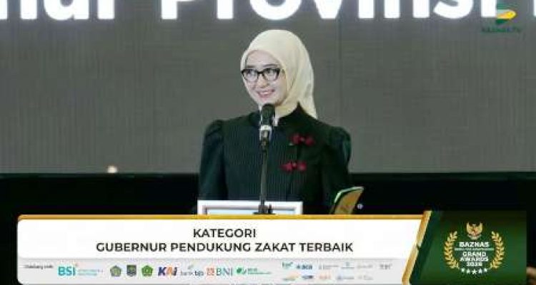Wakil Gubernur Lampung Jihan Nurlela menerima Grand BAZNAS Awards 2026 mewakili Gubernur Rahmat Mirzani Djausal di Jakarta.