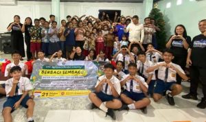 Siswa SMP Xaverius 4 Bandar Lampung menyalurkan bantuan sembako dalam aksi sosial Hari Pangan Sedunia 2026.