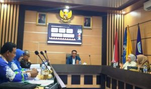 Parosil Mabsus raih nilai A seminar tesis di Universitas Lampung