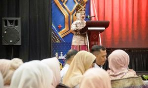 Reihana bersama pengurus DPW FKI SBS Lampung periode 2026–2029 dalam pelantikan di Bandar Lampung.
