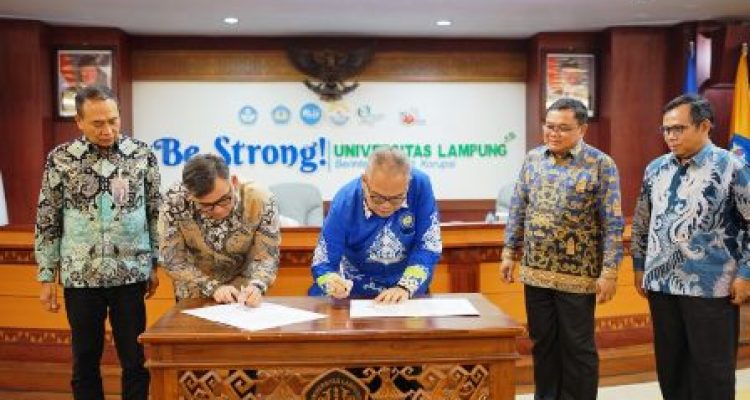 Unila dan BNI menandatangani kerja sama KTM Co-Branding 2026
