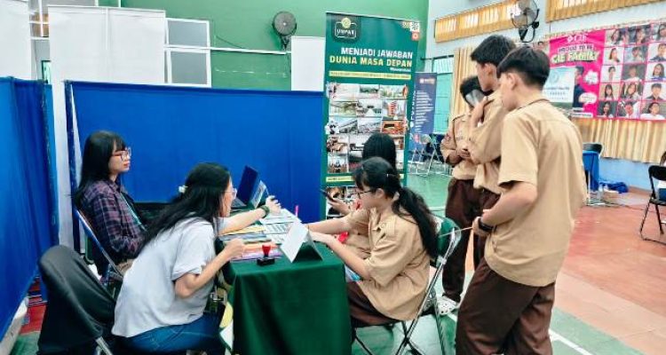 Suasana Xavepa Expo 2026 di SMA Xaverius Pahoman Bandar Lampung yang menghadirkan lebih dari 45 kampus.